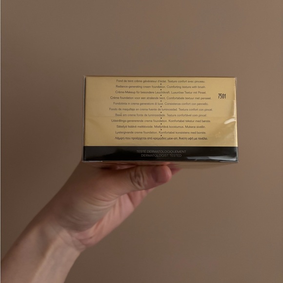 CHANEL Sublimage Le Teint shade#10 - Picture 3 of 3